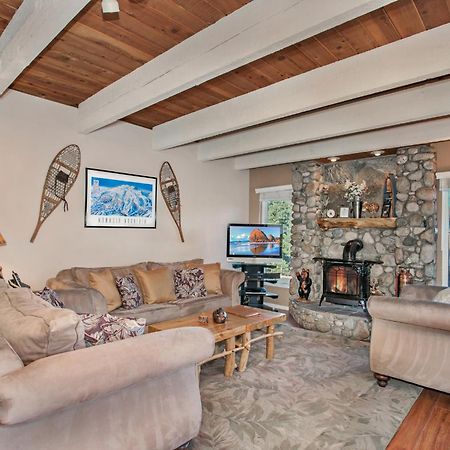 Val D'Isere At The Village By 101 Great Escapes Mammoth Lakes Bilik gambar