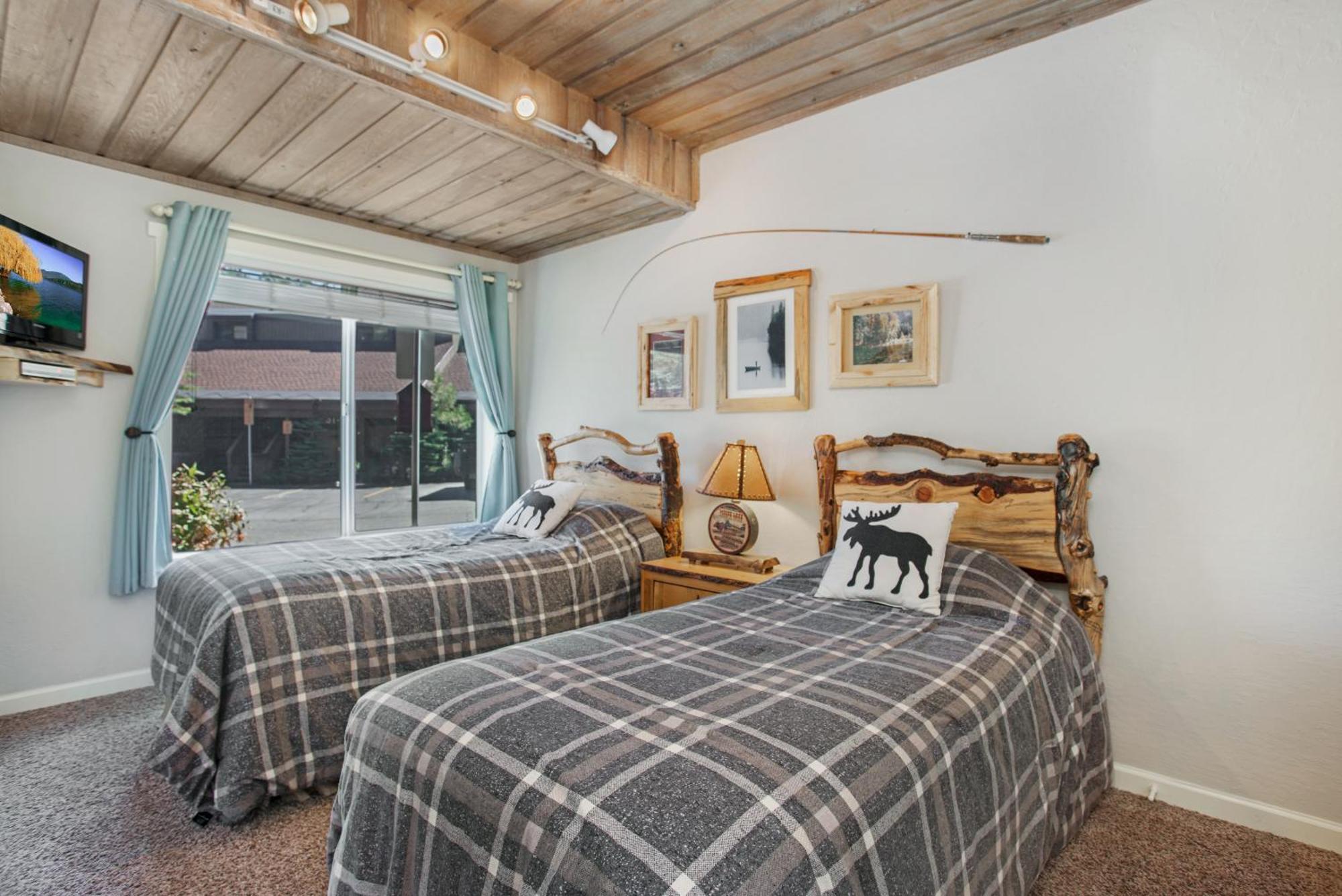 Val D'Isere At The Village By 101 Great Escapes Mammoth Lakes Bilik gambar