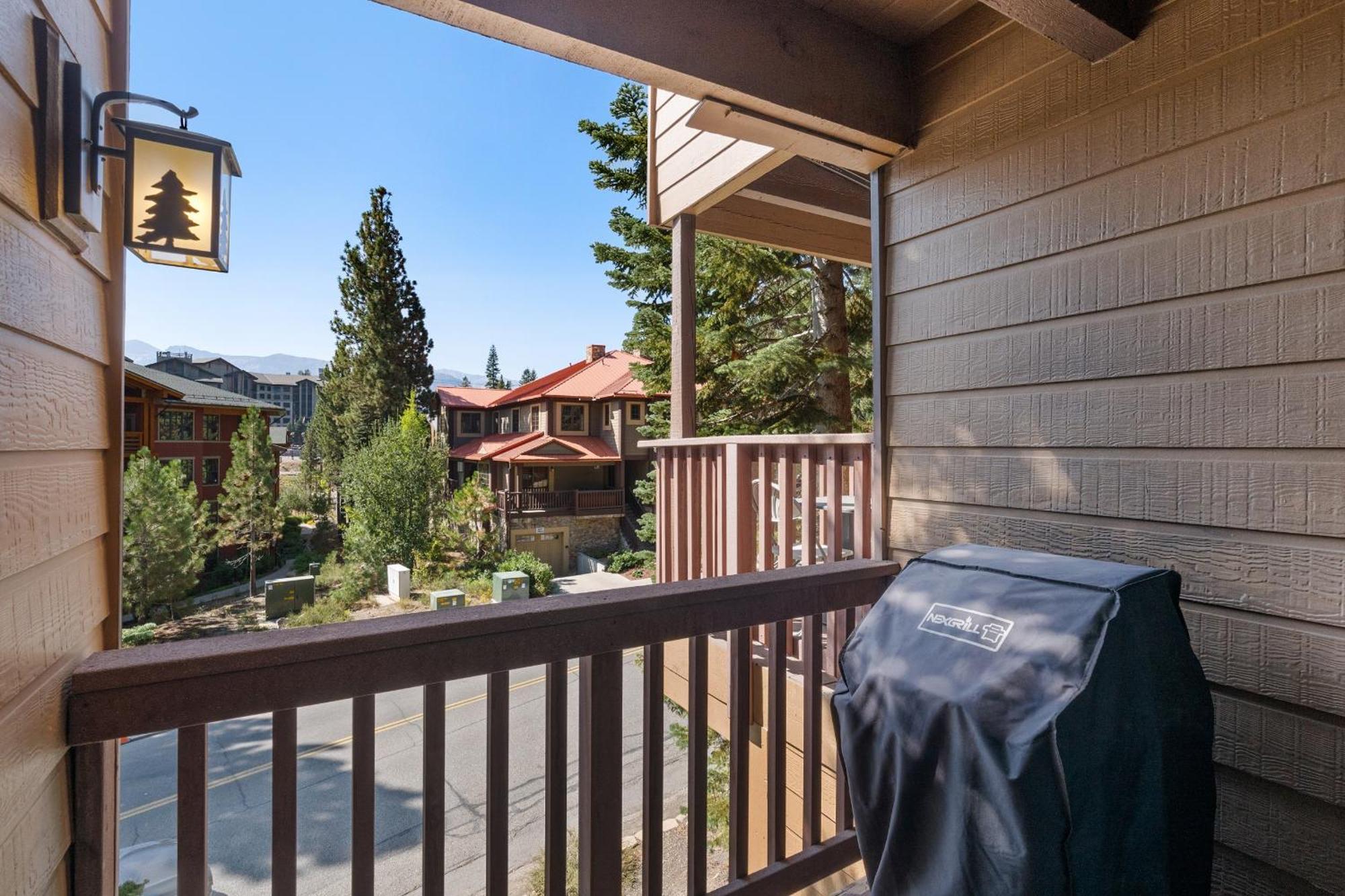 Val D'Isere At The Village By 101 Great Escapes Mammoth Lakes Bilik gambar